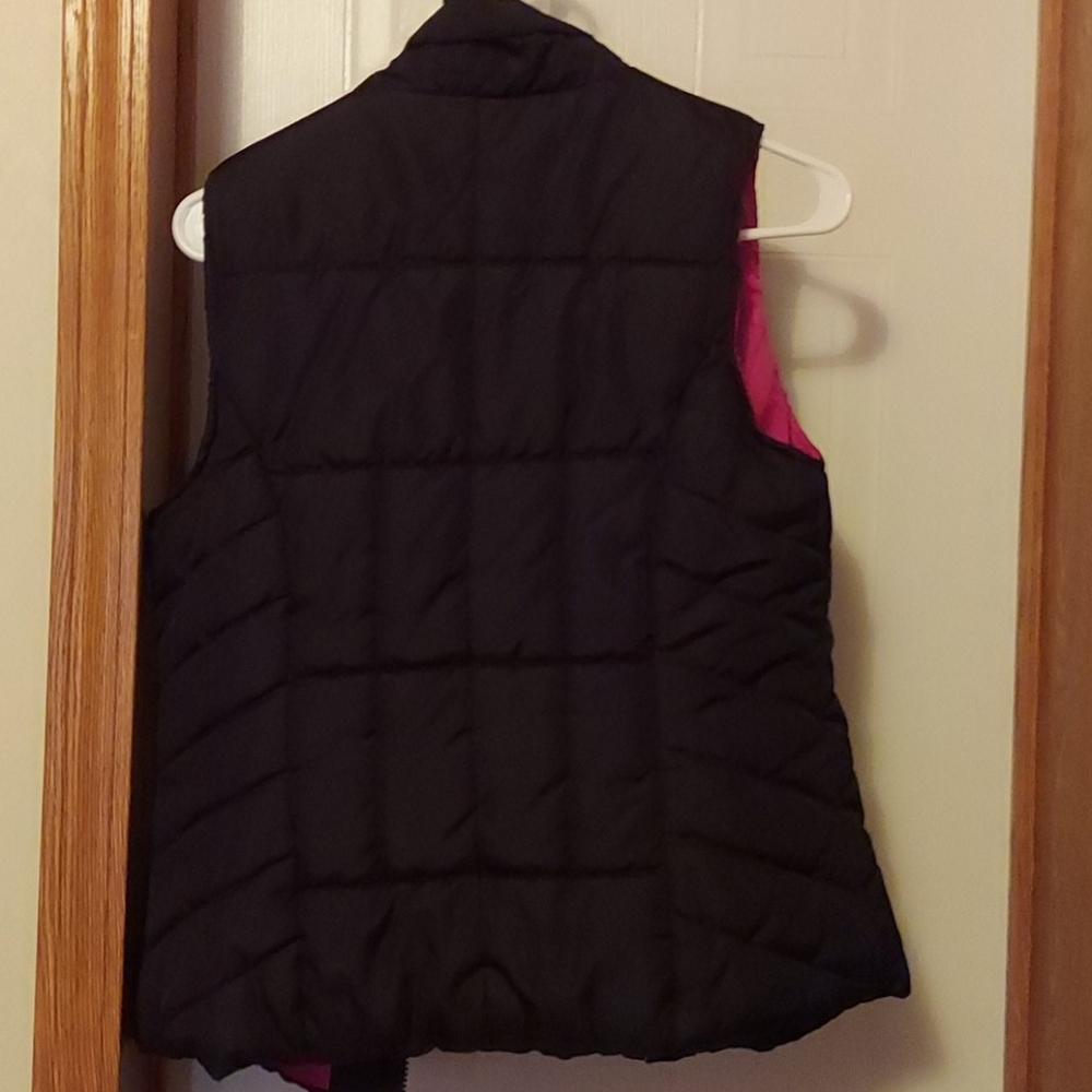 Outer Edge Vest - Picture 3 of 3